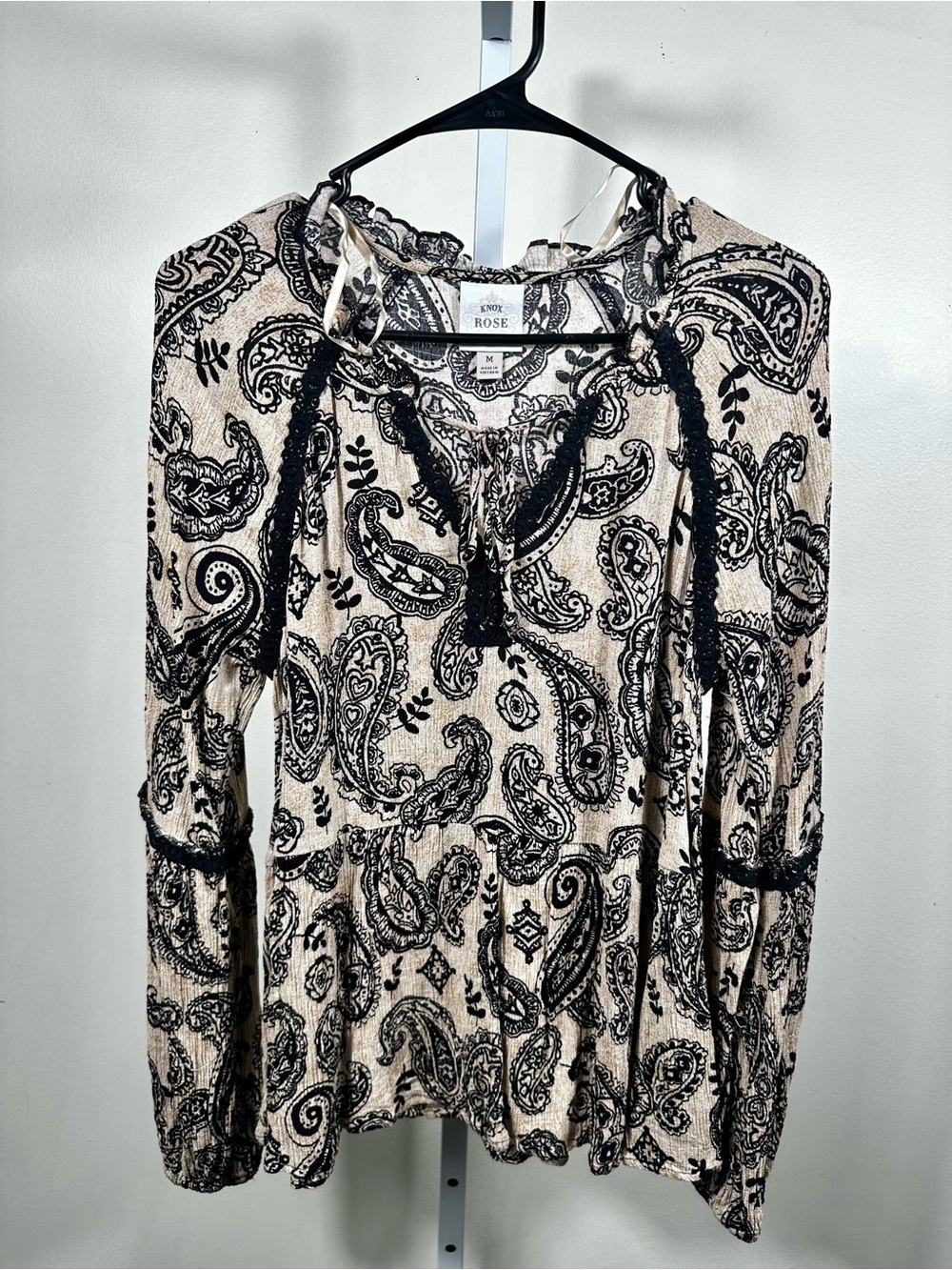 G87. Knox Rose Black Paisley Long-Sleeve Peasant Blouse on Cream medium